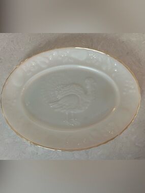 Vintage anchor hocking milk glass turkey serving platter